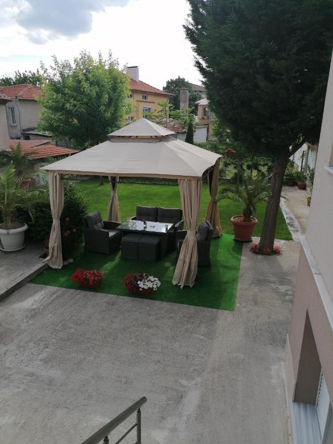 Villa Ros Guest House Svilengrad Bagian luar foto