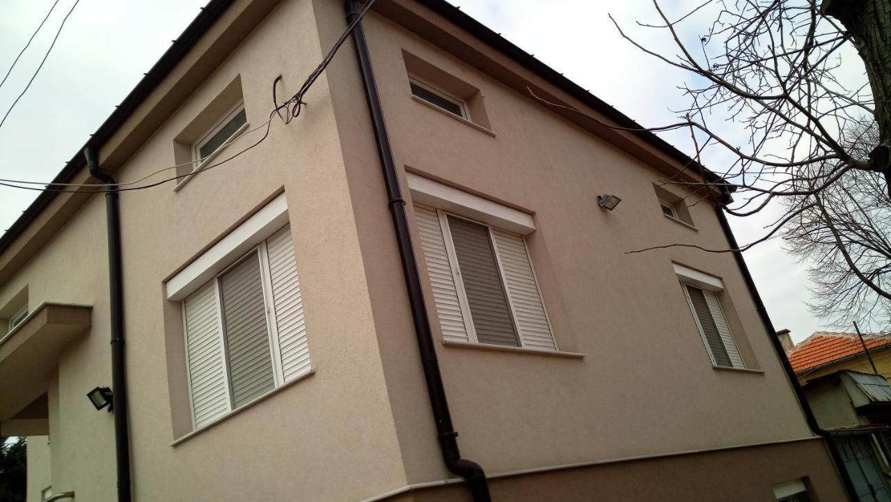 Villa Ros Guest House Svilengrad Bagian luar foto