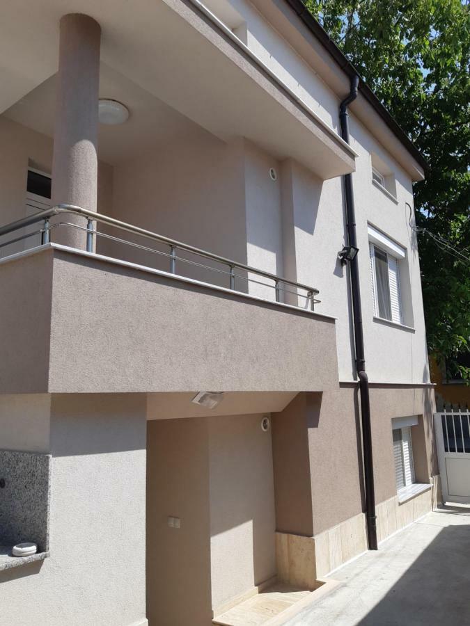 Villa Ros Guest House Svilengrad Bagian luar foto